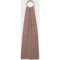 Guess szalik damski kolor różowy gładki. Czerwone szaliki i kominy Guess, z aplikacjami, z dzianiny. W wyprzedaży za 144.99 zł.