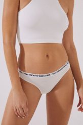 Women'secret figi 3-pack. Figi women'secret, bez wzorów. W wyprzedaży za 97.99 zł.