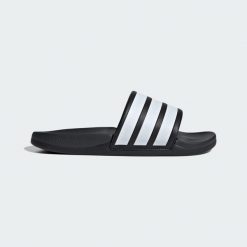 Klapki Adilette Comfort 2.0. Białe klapki adidas, bez wzorów, klasyczne, bez obcasa, bez zapięcia. Za 199.00 zł.