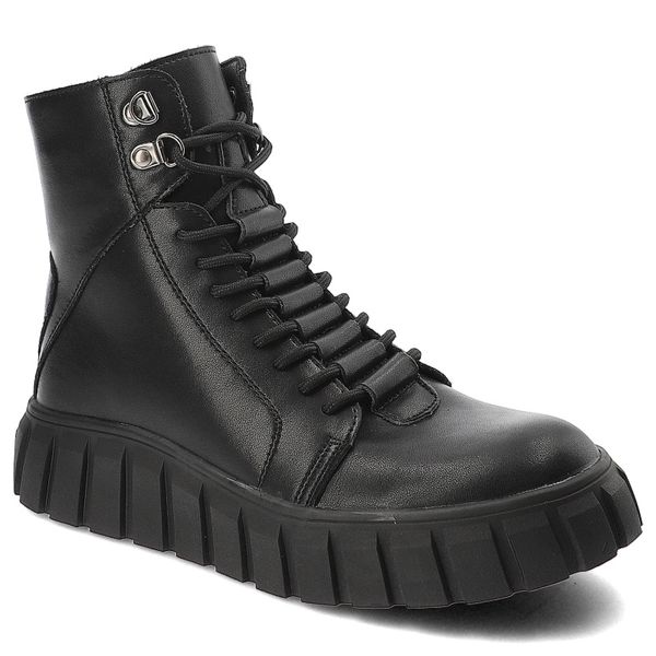 Czarne Botki Filippo Ocieplane Obuwie Damskie Na Platformie. Czarne botki Filippo, bez wzorów, ze skóry, eleganckie, bez obcasa, na platformie, bez zapięcia. Za 199.00 zł.