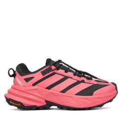 Trekkingi adidas. Czerwone buty trekkingowe adidas, z gore-texu, bez zapięcia. Za 649.99 zł.
