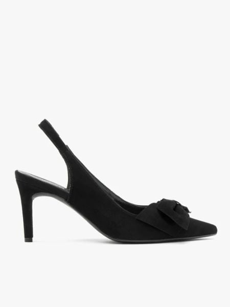 Welurowe czółenka typu slingback z kokardą. Czarne czółenka Brawo sp. z o.o., bez wzorów, z gumy, bez obcasa, na szpilce, bez zapięcia. Za 379.99 zł.