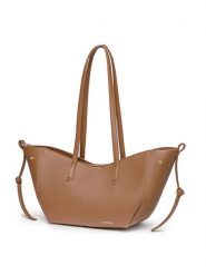 Puccini Shopper bag w kolorze jasnobrązowym - 50 x 22 x 17 cm rozmiar: onesize. Brązowe shopper bag Puccini, bez wzorów, z materiału, na ramię, bez dodatków. Za 227.31 zł.