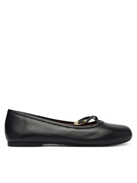 LOVE MOSCHINO Baleriny JA11111G1OIE0000 Czarny. Czarne baleriny Love Moschino, bez wzorów, ze skóry, bez obcasa, bez zapięcia. Za 450.99 zł.