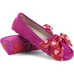 Mokasyny Love Moschino. Czerwone mokasyny Love Moschino, bez wzorów. Za 379.00 zł.