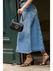 Victor & Hugo Paris Skórzana torebka "Nour" w kolorze czarnym - 20 x 14 x 5 cm rozmiar: onesize. Czarne torebki klasyczne Victor & Hugo Paris, bez wzorów, z materiału, bez dodatków. Za 304.99 zł.