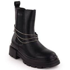 Skórzane sztyblety damskie botki czarne Big Star. Czarne botki bez wzorów, retro, bez obcasa, bez zapięcia. Za 359.10 zł.