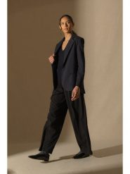 Perfect Cashmere Kaszmirowy sweter w kolorze granatowym rozmiar: M. Niebieskie swetry Perfect Cashmere, m, bez wzorów, z kaszmiru, bez ramiączek. Za 347.99 zł.