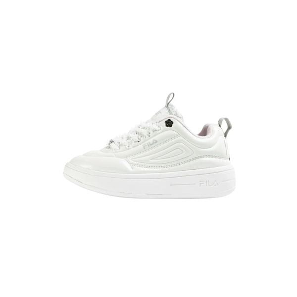Buty damskie Fila Superbubble CQ. Białe buty treningowe Fila, bez wzorów, z materiału, bez zapięcia, tenisowe. Za 289.00 zł.