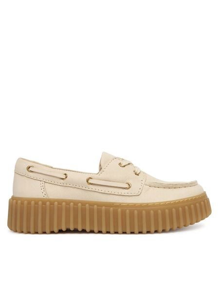 Clarks Półbuty Torhill Boat 26186302 Écru. Białe półbuty wsuwane Clarks, bez wzorów, z nubiku, bez obcasa, na płaskiej podeszwie. Za 339.99 zł.