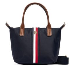 Torebka Tommy Hilfiger. Niebieskie torebki klasyczne Tommy Hilfiger, bez wzorów, klasyczne, bez dodatków. Za 409.99 zł.