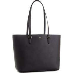 Torebka DKNY - Bryant Saf-E/W Tote R83A1710 Blk/Blood Rd XO8. Shopper bag marki DKNY. W wyprzedaży za 549.00 zł.