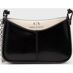 Armani Exchange torebka kolor czarny. Czarne listonoszki Armani Exchange, bez wzorów, na ramię, bez dodatków. Za 449.99 zł.