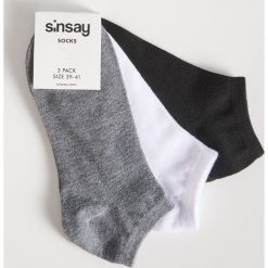 Stopki - Jasny szar. Skarpetki marki Sinsay. Za 9.99 zł.
