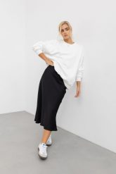 SATYNOWA SPÓDNICA JULIA CZARNA S - Flawless. Czarne spódnice Flawless, s, bez wzorów, z satyny, eleganckie, midi, koszulowe. Za 331.50 zł.