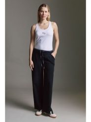 Cotton Candy Spodnie dresowe w kolorze czarnym rozmiar: L. Czarne spodnie dresowe Cotton Candy, bez wzorów, z dresówki. Za 169.67 zł.