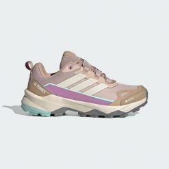 Buty Terrex Skychaser AX5 GORE-TEX Hiking. Brązowe buty trekkingowe adidas, bez wzorów, z gore-texu, bez zapięcia, wspinaczkowe, gore-tex. Za 529.00 zł.