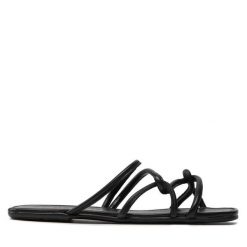 Klapki Eva Longoria. Czarne klapki Eva Longoria, bez wzorów, bez obcasa, bez zapięcia. Za 269.99 zł.