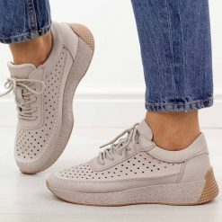 Szare pikowane skórzane półbuty damskie Sergio Leone sp013. Szare półbuty wsuwane Sergio Leone, na jesień, bez wzorów, z jeansu, casualowe, z okrągłym noskiem, bez obcasa, na płaskiej podeszwie. Za 209.00 zł.