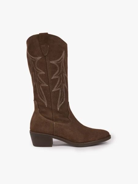 Brązowe kozaki kowbojki z przeszyciami. Brązowe kozaki Brawo sp. z o.o., bez wzorów, z jeansu, eleganckie, bez obcasa, na obcasie, bez zapięcia. Za 599.99 zł.