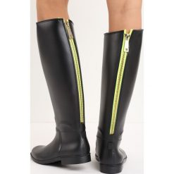 Czarne Kalosze Green Slider. Czarne kalosze Born2be, z tworzywa sztucznego. Za 49.99 zł.