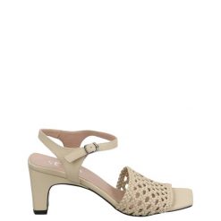 SANDAŁY Z PLECIONKĄ 4805 06 BEIGE. Brązowe sandały Venezia, bez wzorów, ze skóry, bez obcasa, bez zapięcia. Za 209.00 zł.