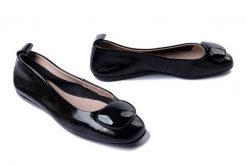 WONDERS A-86120 negro, baleriny damskie. Czarne baleriny Wonders, bez wzorów, bez obcasa, bez zapięcia. Za 479.92 zł.