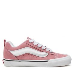 Tenisówki Vans. Czerwone trampki Vans, bez wzorów, bez zapięcia. Za 219.99 zł.