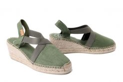 TONI PONS TER forest, sandały damskie. Zielone sandały Toni Pons, bez wzorów, bez obcasa, bez zapięcia. Za 220.92 zł.