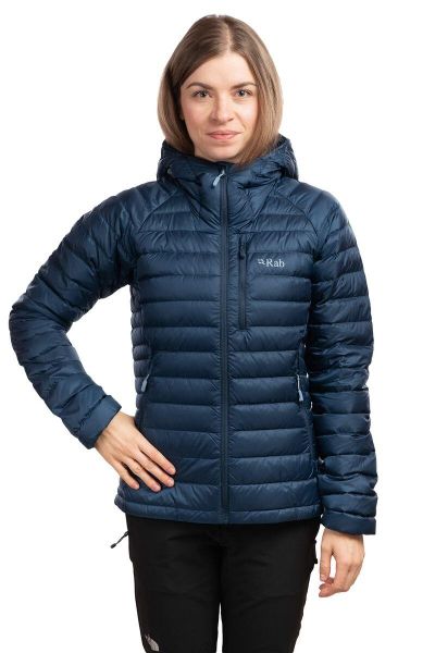 Kurtka puchowa damska Microlight Alpine Women. Niebieskie kurtki RAB, s, bez wzorów, z materiału, bez kaptura. Za 1,079.99 zł.