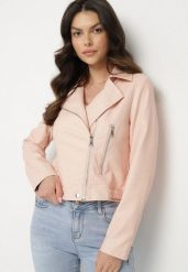 Różowa Kurtka w Stylu Ramoneski z Ozdobnymi Napami Zolvezia. Czerwone kurtki Born2be, l, bez wzorów, z jeansu, eleganckie, bez kaptura. W wyprzedaży za 125.99 zł.