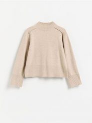 Sweter ze stójką - beżowy. Brązowe swetry Reserved, l, bez wzorów, z dzianiny, bez ramiączek. Za 129.99 zł.