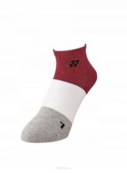 Skarpety tenisowe Yonex Low Cut. Czerwone skarpetki YONEX, bez wzorów, z bawełny. Za 38.99 zł.