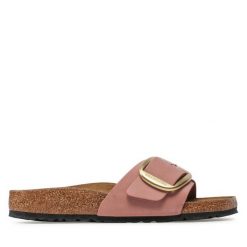 Klapki Birkenstock. Czerwone klapki Birkenstock, bez wzorów, bez obcasa, bez zapięcia. Za 539.99 zł.