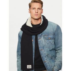 Szalik Levi's®. Czarne szaliki i kominy bez wzorów. Za 199.99 zł.