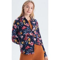 Wzorzysta koszula - Granatowy. Koszule marki Cropp. W wyprzedaży za 29.99 zł.