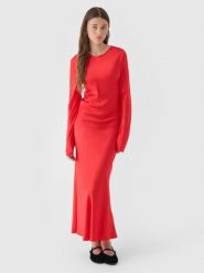 Sukienka maxi z wiskozy damska Outhorn - czerwona. Czerwone sukienki Outhorn, xs, bez wzorów, z satyny, eleganckie, bez kołnierzyka, bez ramiączek, maxi, dopasowane. W wyprzedaży za 149.99 zł.