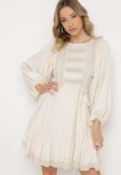 Jasnobeżowa Sukienka Boho z Ażurową Górą i Bufiastymi Rękawkami Delankia. Brązowe sukienki Born2be, l, z aplikacjami, boho, bez kołnierzyka, bez ramiączek, mini. W wyprzedaży za 152.99 zł.