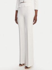 Elisabetta Franchi Spodnie materiałowe PA-171-61E2-V320 Biały Regular Fit. Białe spodnie materiałowe Elisabetta Franchi, bez wzorów, z materiału. Za 1,359.00 zł.