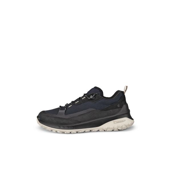Damskie buty trekkingowe Ecco ULT-TRN. Czarne buty trekkingowe ECCO, z materiału, bez zapięcia. Za 778.00 zł.