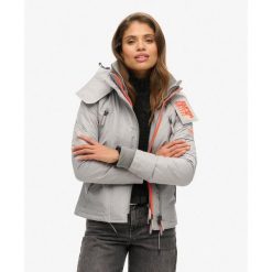 Kurtka przeciwwiatrowa Mountain SD-Windcheater. Szare kurtki Superdry, bez wzorów, eleganckie, bez kaptura. W wyprzedaży za 373.90 zł.