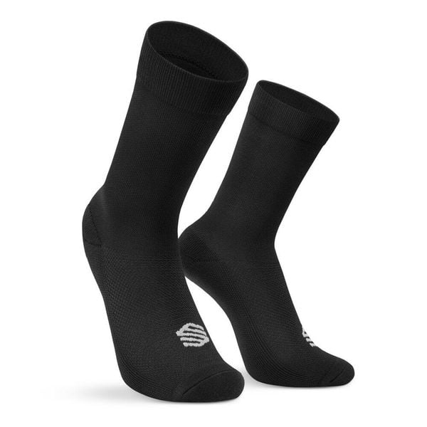 Zimowe skarpetki rowerowe Siroko S3 Black. Czarne skarpetki SIROKO, bez wzorów, z materiału. Za 67.00 zł.