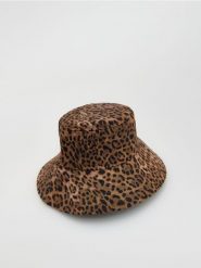 Bawełniany kapelusz w panterkę - wielobarwny. Kapelusze Reserved, bez wzorów, z bawełny. Za 59.99 zł.