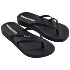 Japonki Ipanema Bossa Soft V Fem 82840-20766 czarne. Czarne japonki bez wzorów, z gumy, eleganckie. Za 131.11 zł.