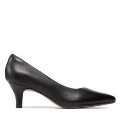 Półbuty Clarks. Czarne półbuty wsuwane Clarks, bez wzorów, bez obcasa, na obcasie. Za 289.99 zł.