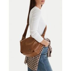 Torebka G-Star Raw. Brązowe listonoszki G-Star Raw, bez wzorów, retro, bez dodatków. Za 199.99 zł.