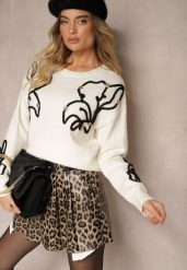 Jasnobeżowy Sweter Ozdobiony Cyrkoniami i Geometrycznym Motywem Vitilena. Brązowe swetry Renee, bez wzorów, z jeansu, casualowe, bez ramiączek. W wyprzedaży za 111.99 zł.