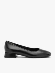 Czarne eleganckie czółenka ze skóry licowej. Czarne czółenka Ryłko, bez wzorów, ze skóry, biznesowe, bez obcasa, na obcasie, bez zapięcia. Za 379.99 zł.