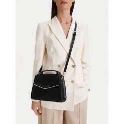 Torebka Nine West. Czarne torebki klasyczne Nine West, bez wzorów, street, bez dodatków. Za 249.99 zł.