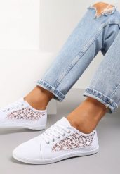 Białe Tenisówki z Ażurowymi Wstawkami Po Bokach Salessa. Białe trampki Renee, w ażurowe wzory, z jeansu, bez zapięcia. W wyprzedaży za 35.99 zł.